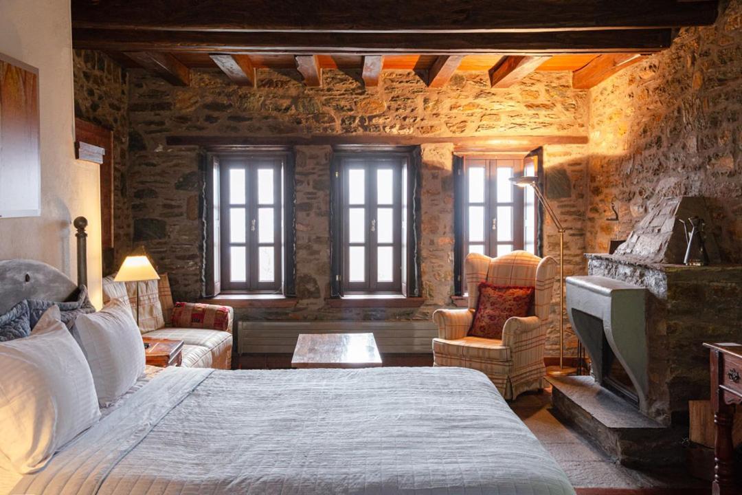 Palio Eleotrivio Guesthouse Agios Lavrentios Buitenkant foto