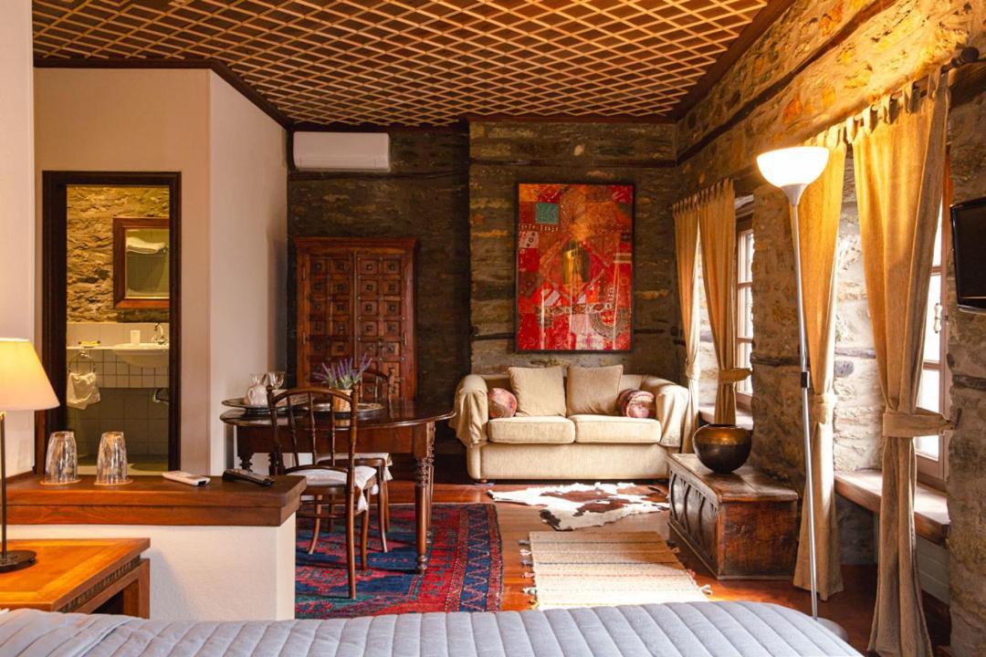 Palio Eleotrivio Guesthouse Agios Lavrentios Buitenkant foto
