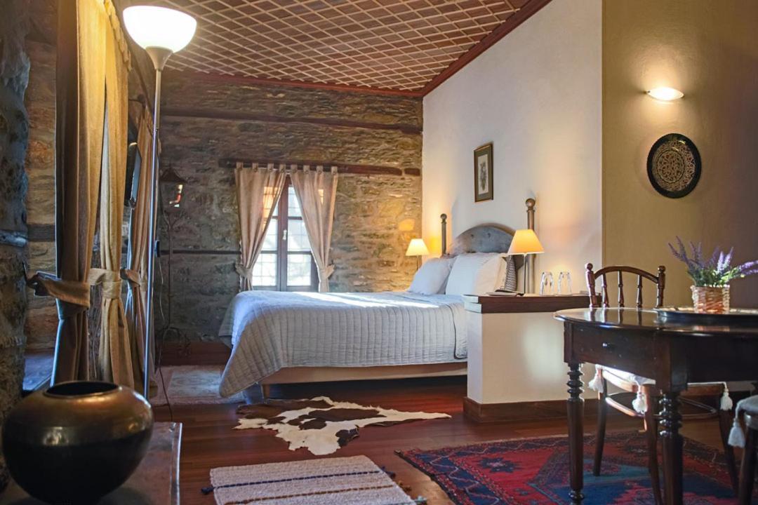 Palio Eleotrivio Guesthouse Agios Lavrentios Buitenkant foto